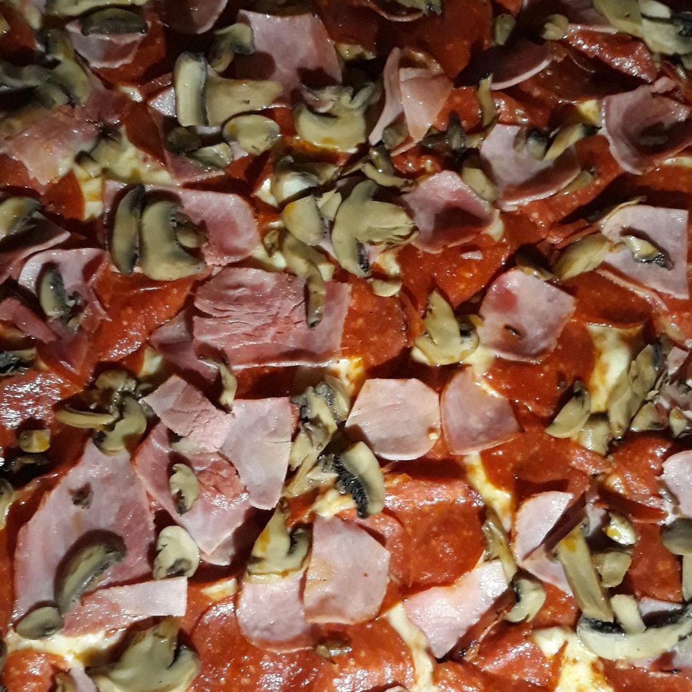 Tubby's Pizza - Pepperoni, mushroom, ham - Pizza Near Me - Marion, Ohio Tubby's Pizza - Pepperoni, mushroom, ham - Pizza Near Me - Marion, Ohio
