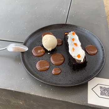 Small Barn - Cake - New American Near Me - Temecula, California