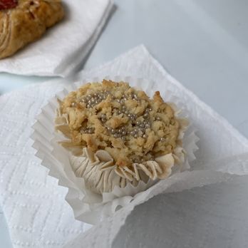 Belmo Cafe - Algerian almond cookie - Coffee & Tea Near Me - Berkeley, California