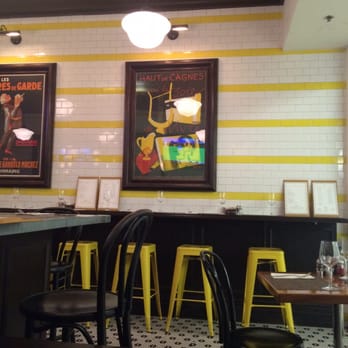 La Vie - French Near Me - Queens, New York