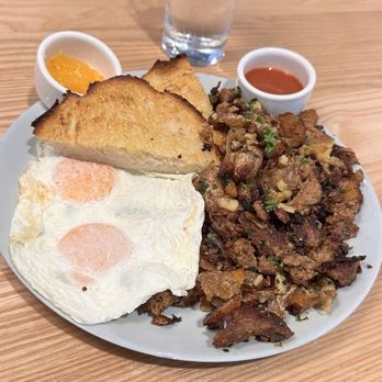 The Sleepy Rooster - Chorizo Hash and eggs - New American Near Me - Chagrin Falls, Ohio The Sleepy Rooster - Chorizo Hash and eggs - New American Near Me - Chagrin Falls, Ohio