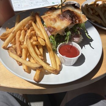 Fig - Parisian Ham - Cafes Near Me - Omaha, Nebraska Fig - Parisian Ham - Cafes Near Me - Omaha, Nebraska