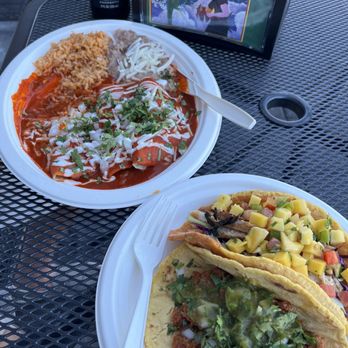 El Cantaro - "Beef" enchiladas with rice, beans. One "beef" and one "fish" taco. SO delish!! - Mexican Near Me - Monterey, California El Cantaro - "Beef" enchiladas with rice, beans. One "beef" and one "fish" taco. SO delish!! - Mexican Near Me - Monterey, California