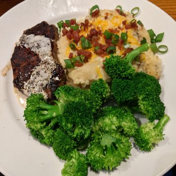 Chili's - Bars Near Me - Antioch, California