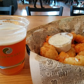 Lakefront Brewery - Lakefront pumpkin lager and cheese curds - Breweries Near Me - Milwaukee, Wisconsin Lakefront Brewery - Lakefront pumpkin lager and cheese curds - Breweries Near Me - Milwaukee, Wisconsin