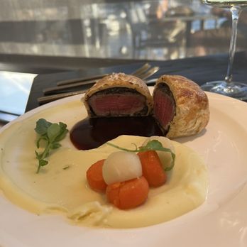 Gordon Ramsay Hell's Kitchen - Beef Wellington. Delicious! - Desserts Near Me - Washington, DC, District of Columbia Gordon Ramsay Hell's Kitchen - Beef Wellington. Delicious! - Desserts Near Me - Washington, DC, District of Columbia
