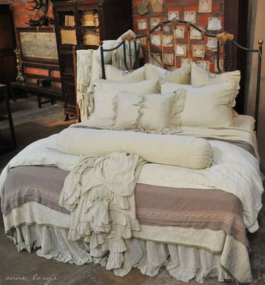 Carol Hicks Bolton Antiques by null