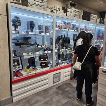 Celebrity Authentics - Inside the store - Hobby Shops Near Me - Universal City, California