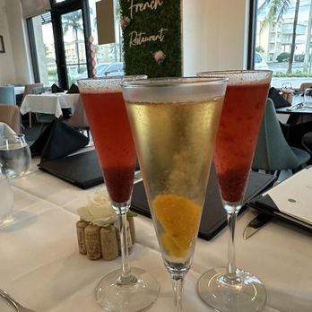 Le French - Orange champagne cocktail, raspberry champagne cocktail - French Near Me - Indian Harbour Beach, Florida Le French - Orange champagne cocktail, raspberry champagne cocktail - French Near Me - Indian Harbour Beach, Florida
