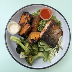 Dig Inn - Spicy Salmon & Veg -- the salmon was dry, likely because prepared much earlier. Do not recommend.