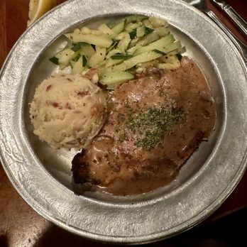 Jessop's Tavern - Meatloaf - American Near Me - New Castle, Delaware