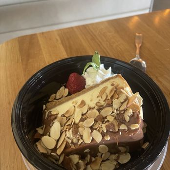 Crust Simply Italian - Cheese cake Nutella Cheesecake - Pizza Near Me - Gilbert, Arizona Crust Simply Italian - Cheese cake Nutella Cheesecake - Pizza Near Me - Gilbert, Arizona
