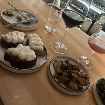 Misi - Trumpet mushrooms, whipped ricotta crostini - Italian Near Me - Brooklyn, New York Misi - Trumpet mushrooms, whipped ricotta crostini - Italian Near Me - Brooklyn, New York