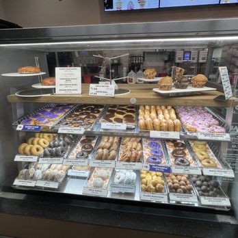 Dunkin' Donuts - 12.13.23 - Donuts Near Me - Ellicott City, Maryland