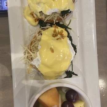 SweetDiner - Classic Egg Benedict - Diners Near Me - Milwaukee, Wisconsin