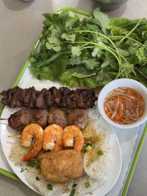 Hương Bình Restaurant by null