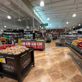 Harris Teeter - Grocery Near Me - Cary, North Carolina