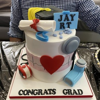 DH Cake Studio - Respiratory therapy graduation cake - Cupcakes Near Me DH Cake Studio - Respiratory therapy graduation cake - Cupcakes Near Me