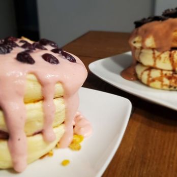 Cloud Nine Cafe Hawaii - Desserts Near Me - Honolulu, Hawaii