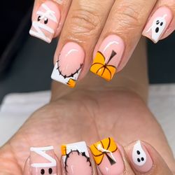Hi-Nails I - Get in to the Halloween spirit and come see us for your custom nails! Hi Nails 1, Gretna LA 70056.