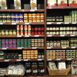 Enoteca Sileno - Italian preserved vegetables, porcini mushrooms, condiments and sauces.
