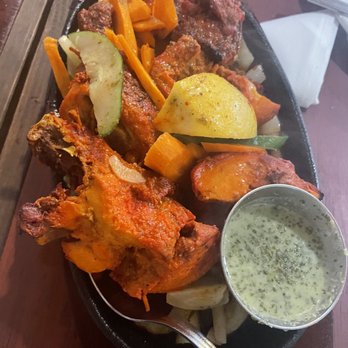 Himalayan Kitchen - Himalayan/Nepalese Near Me - Honolulu, Hawaii