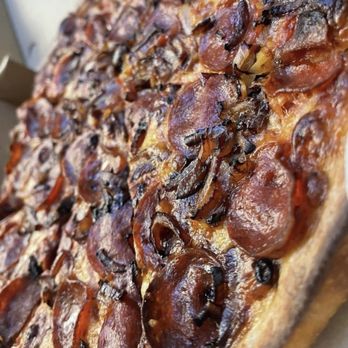 Massimo's Pizza - 11/2025 (delicious even burnt red onions- I can imagine how much more delicious this itllbe if I orderagain & ask onions not be burnt) - Pizza Near Me - Huntington Beach, California Massimo's Pizza - 11/2025 (delicious even burnt red onions- I can imagine how much more delicious this itllbe if I orderagain & ask onions not be burnt) - Pizza Near Me - Huntington Beach, California