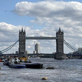 Tower Bridge - Landmarks & Historical Buildings Near Me - London, XGL Tower Bridge - Landmarks & Historical Buildings Near Me - London, XGL