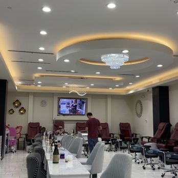Highland Nails & Spa - Inside - Nail Salons Near Me - Austin, Texas Highland Nails & Spa - Inside - Nail Salons Near Me - Austin, Texas