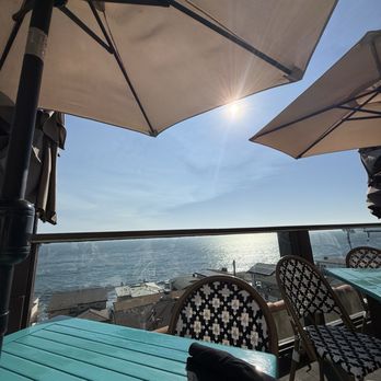The Rooftop Lounge - View - Lounges Near Me - Laguna Beach, California