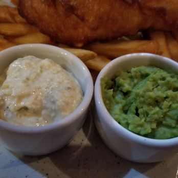 Fox Excel - Tarter sauce and Peas - Sports Bars Near Me - London, XGL