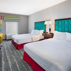 Hampton Inn Coventry-Warwick Area - Guest room