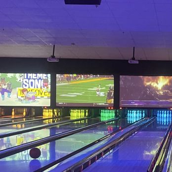 Bowlero Orange County - Bowling Near Me - Tustin, California Bowlero Orange County - Bowling Near Me - Tustin, California