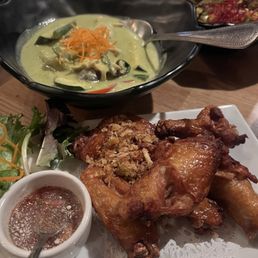 Gai wings and green curry Gai wings and green curry