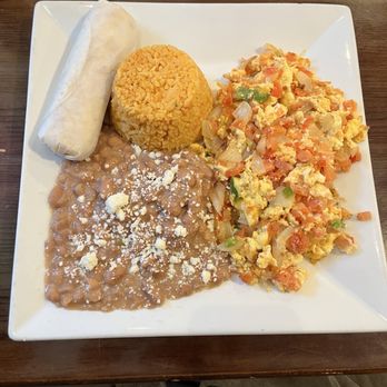 La Terraza - Huevos ala Mexicana w flour tortilla - Mexican Near Me - Oxford, Connecticut La Terraza - Huevos ala Mexicana w flour tortilla - Mexican Near Me - Oxford, Connecticut