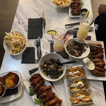 Slush Restaurant and Bar - Fries wings tacos lobster Mac brussel sprouts - Tapas/Small Plates Near Me - Atlanta, Georgia Slush Restaurant and Bar - Fries wings tacos lobster Mac brussel sprouts - Tapas/Small Plates Near Me - Atlanta, Georgia