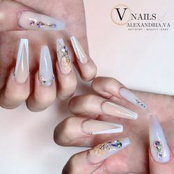 V Nails