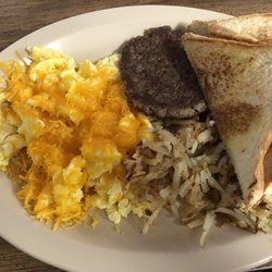 Debby's Kountry Kitchen - Kountry breakfast with sausage