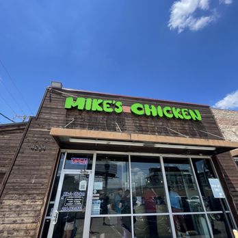 Mike's Chicken - Exterior - Chicken Shop Near Me - Dallas, Texas