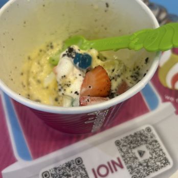 Menchie's Frozen Yogurt - Ice Cream & Frozen Yogurt Near Me - Austin, Texas
