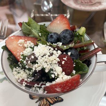 Tea at 1024 - Salad - Tea Rooms Near Me - Honolulu, Hawaii