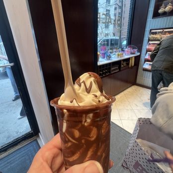 Glace - Browned butter vanilla dipped in Nutella. - Ice Cream & Frozen Yogurt Near Me - New York, New York Glace - Browned butter vanilla dipped in Nutella. - Ice Cream & Frozen Yogurt Near Me - New York, New York