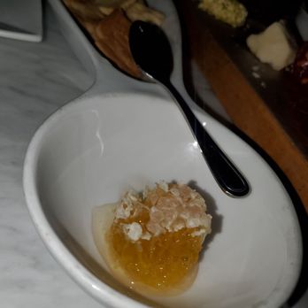 Le Malt Lounge - Tapas Bars Near Me - Colonia, New Jersey