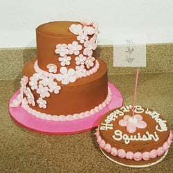 The Paper Crane Cake Studio - Yellow cake with a decadent chocolate buttercream