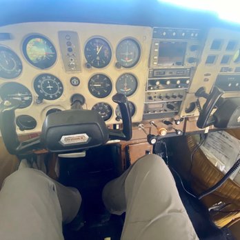 Sherman Smith Flight School - Cessna 172 - Flight Instruction Near Me - Wimauma, Florida