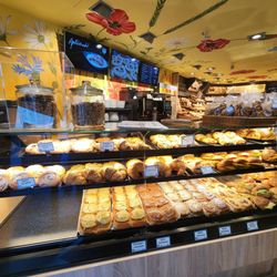 Bäckerei Höfler - Pastries and sandwiches