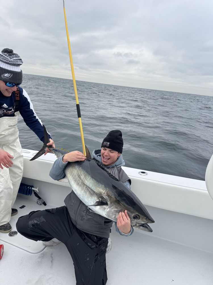Breakwater Sportfishing Logo