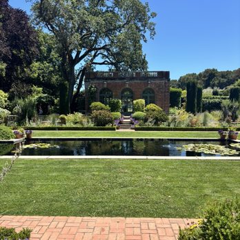 Filoli - Sunken garden - Botanical Gardens Near Me - Woodside, California