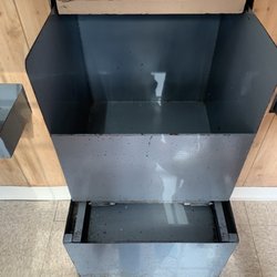 Johnny's Donuts - They serve your food through this mechanism