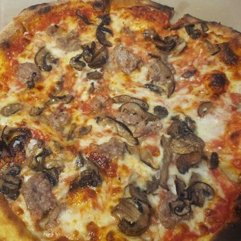 Posto Pizza - Sausage and mushroom - Pizza Near Me - Celebration, Florida